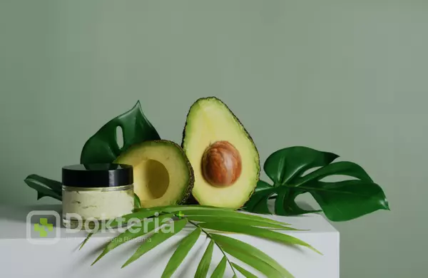 Masker wajah dari buah alpukat