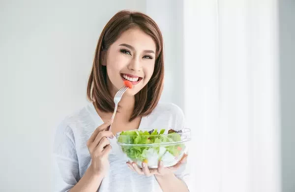 Tips Membiasakan Makan Sehat untuk Kecantikan