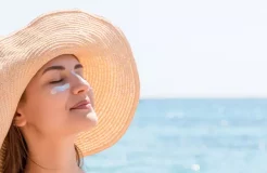 Cara Reapply Sunscreen yang Tepat untuk Kulit Sehat