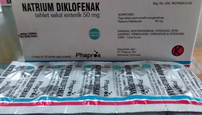 Efek Samping Natrium Diklofenak yang Perlu Kamu Waspadai 2 Efek Samping Natrium Diklofenak yang Perlu Kamu Waspadai